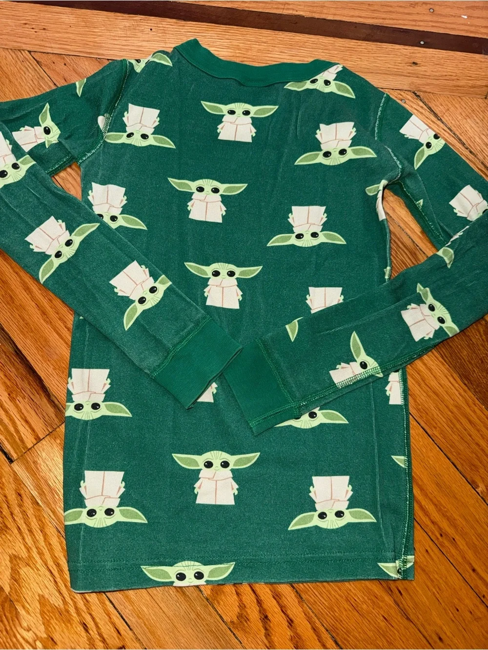 Hanna Andersson Dark Green Grogu Print Kids Pajama Set size 8